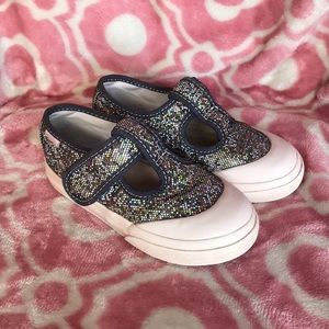 Little girl t-strap Vans